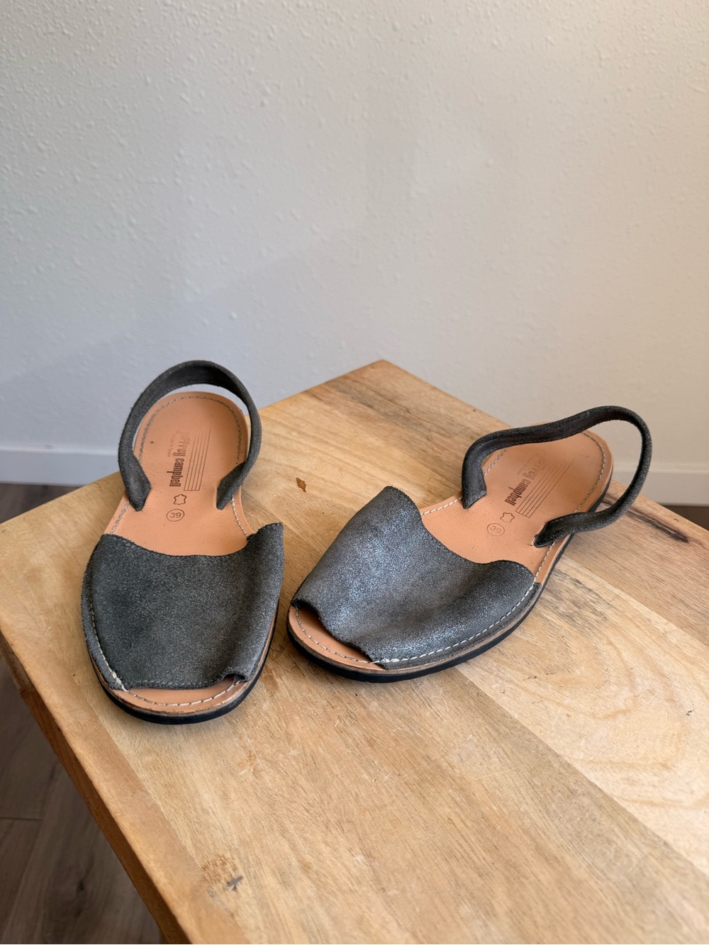 Jeffery Campbell Avarca Menorca metallic suede sandal slip on shoes w 39 8.5 - Picture 3 of 7